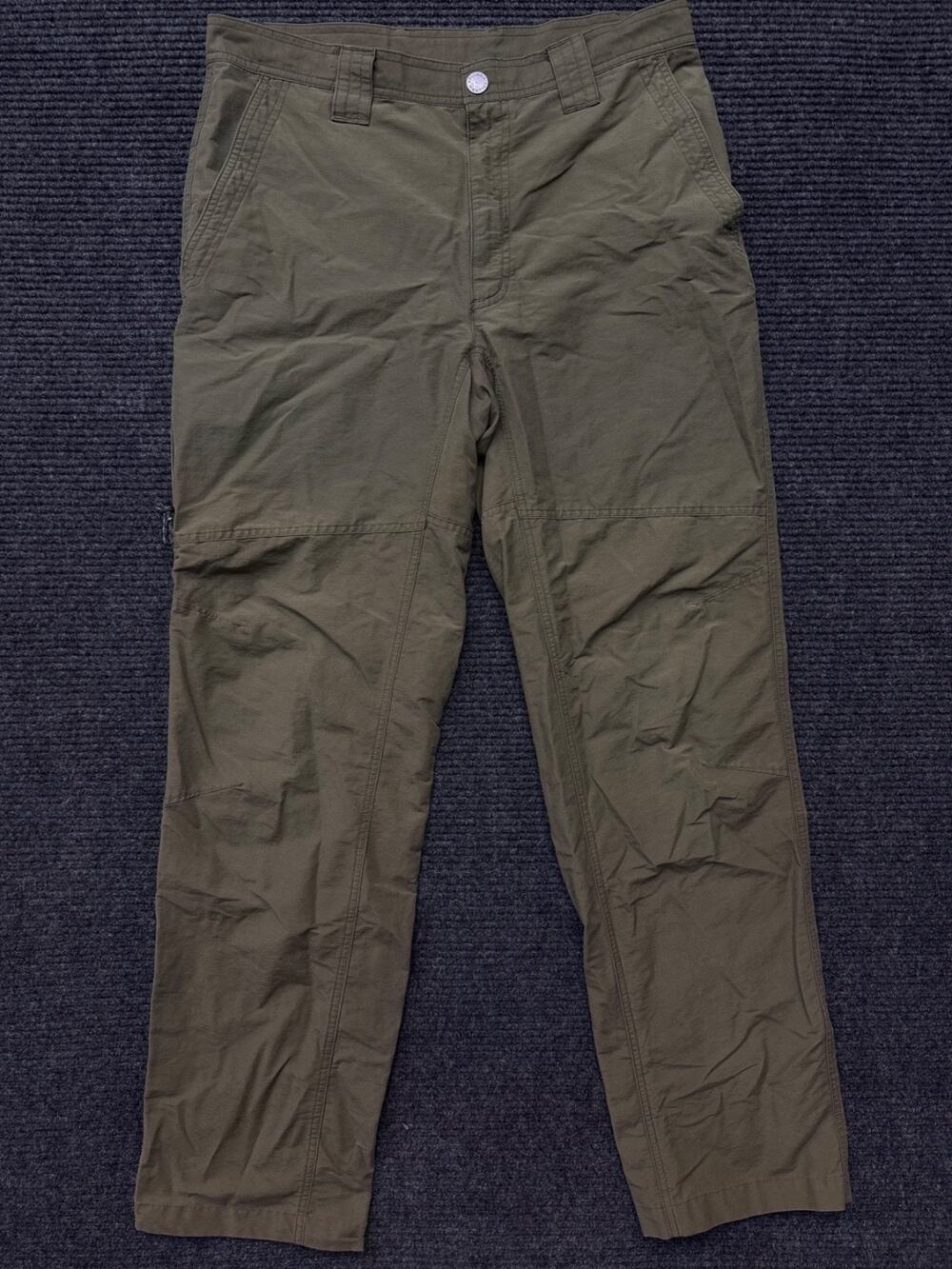 Columbia Omni-Shade Men’s Green Flat Front Straight Leg Pants 32